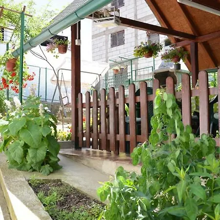 Vila Natalija Guest house Gornja Trepca